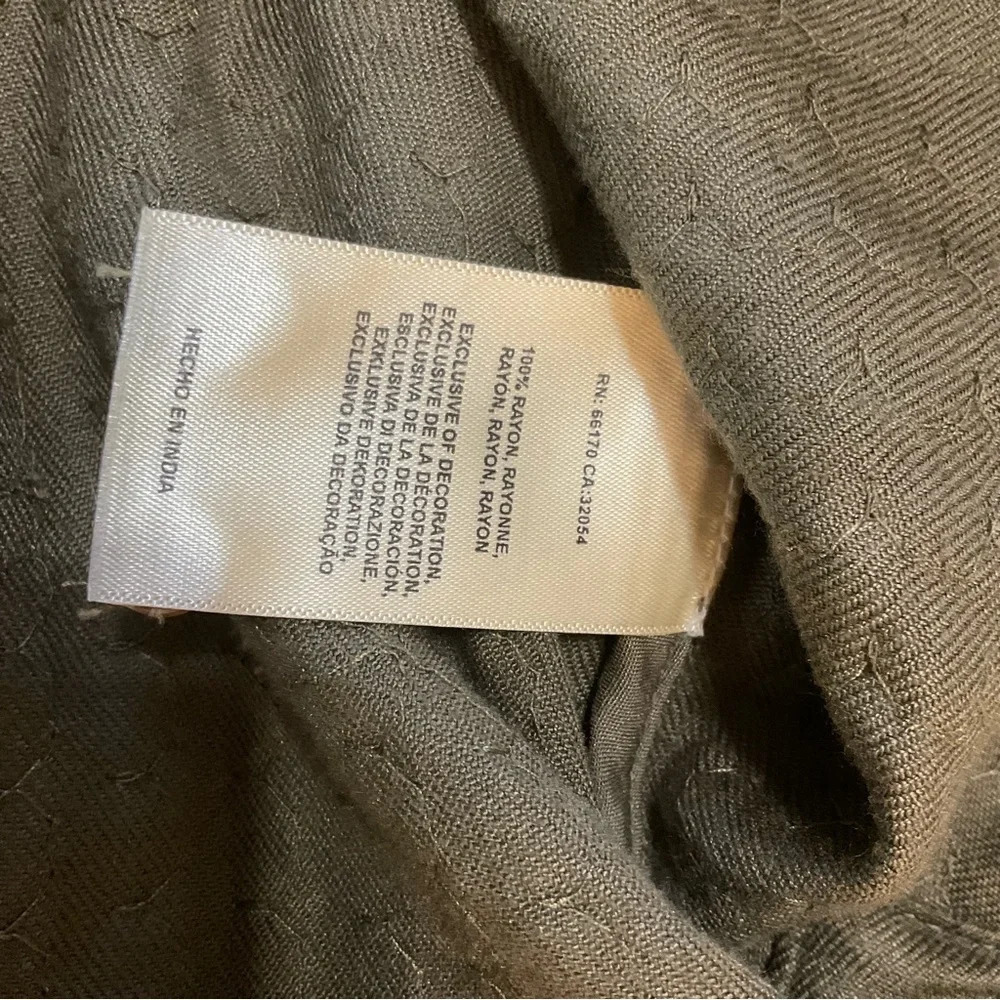 Maeve Anthropologie Arwa olive green button up shirt with sequins. Size:XS - Picture 11 of 14